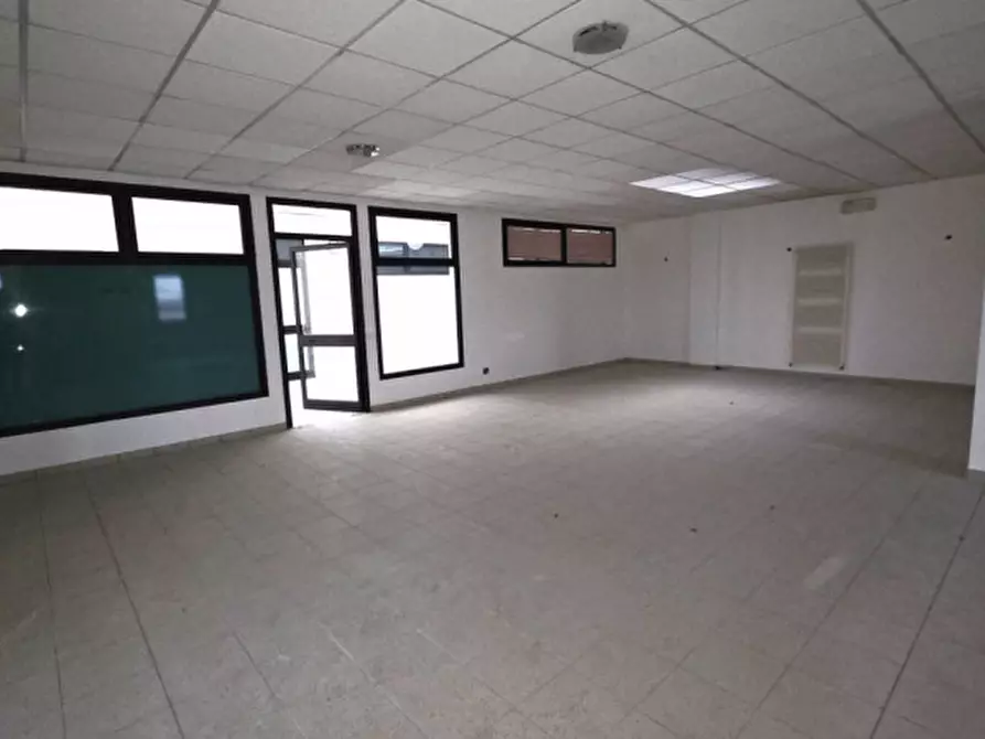 Immagine 7 di Ufficio in affitto  in Viale dell'Industria, 74 a Trissino