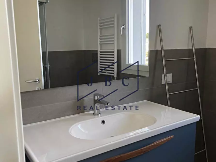 Immagine 5 di Appartamento in vendita  in Via Trentino Alto Adige a Jesolo