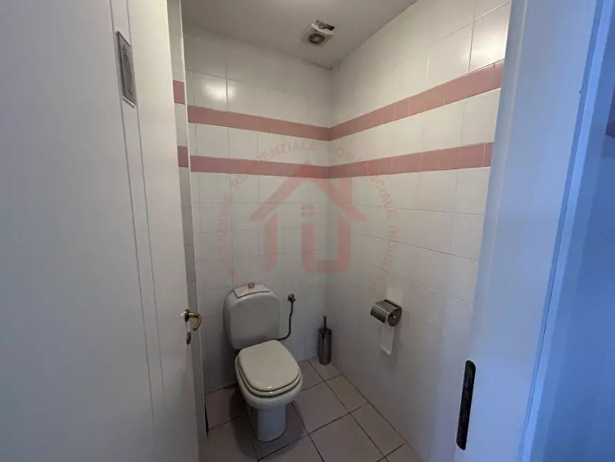 Immagine 20 di Ufficio in affitto  in Via San Marco 140 a Padova