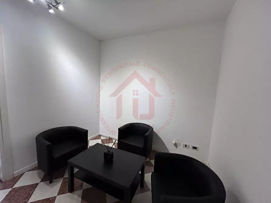Immagine 21 di Ufficio in affitto  in Via San Marco 140 a Padova