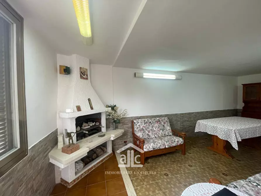 Immagine 6 di Appartamento in vendita  in via dei rododendri, a Lecce