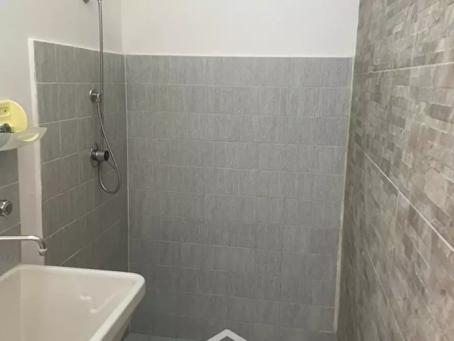 Immagine 15 di Appartamento in vendita  in via dei rododendri, a Lecce