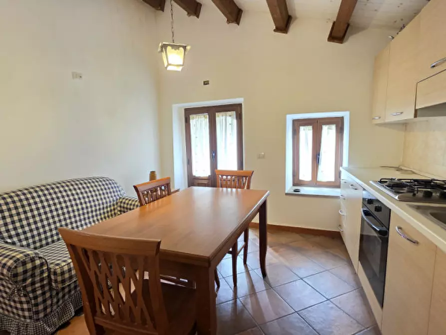 Immagine 5 di Casa indipendente in vendita  in via Monica Silvia.9 a Basicò