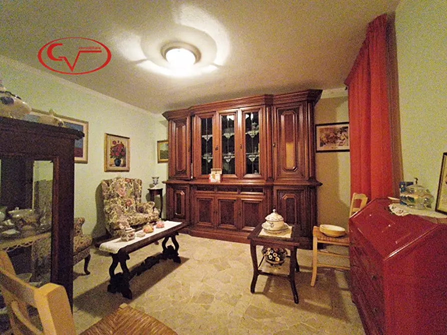 Immagine 3 di Appartamento in vendita  in Via Roma a Figline E Incisa Valdarno