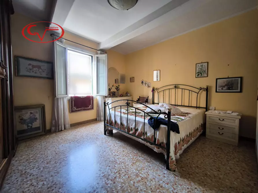 Immagine 6 di Appartamento in vendita  in Via Roma a Figline E Incisa Valdarno