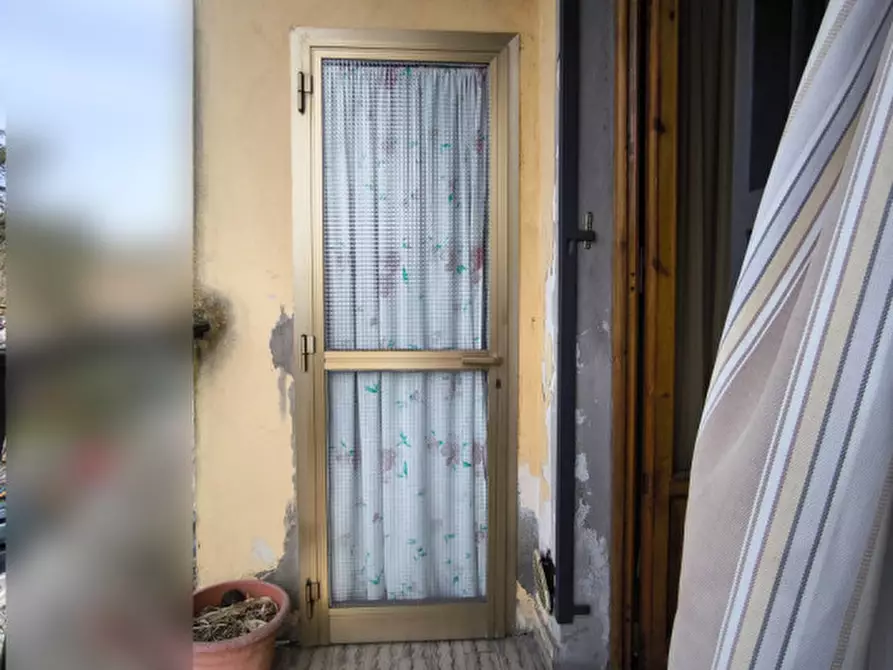 Immagine 13 di Appartamento in vendita  in Via Roma a Figline E Incisa Valdarno