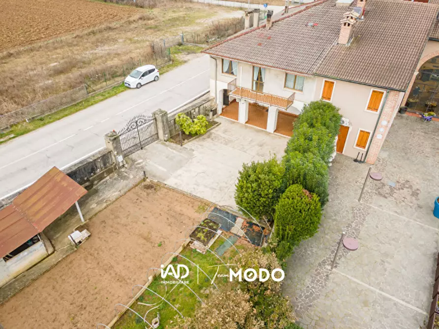 Immagine 32 di Casa bifamiliare in vendita  in Strada del Pasubio a Vicenza