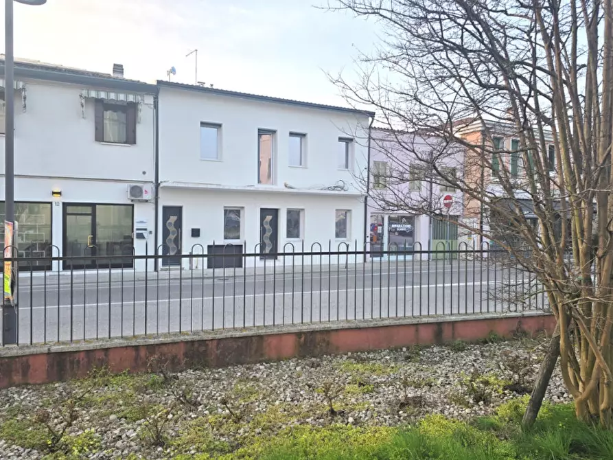 Immagine 6 di Palazzo in vendita  in Vigonovo a Vigonovo