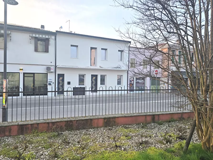 Immagine 7 di Palazzo in vendita  in Vigonovo a Vigonovo