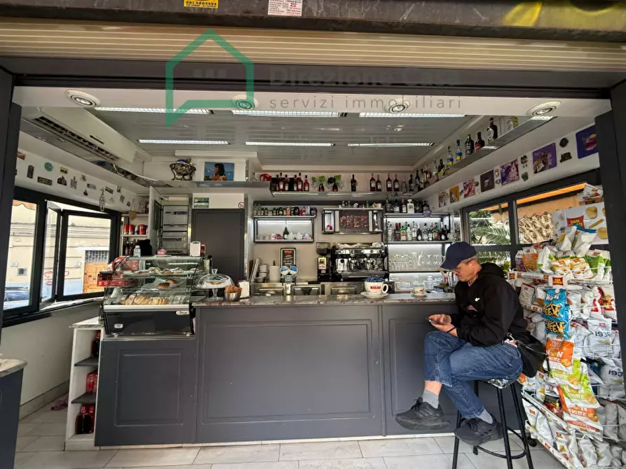 Immagine 12 di Attività commerciale in vendita  in Strettola Sant'Anna alle Paludi a Napoli