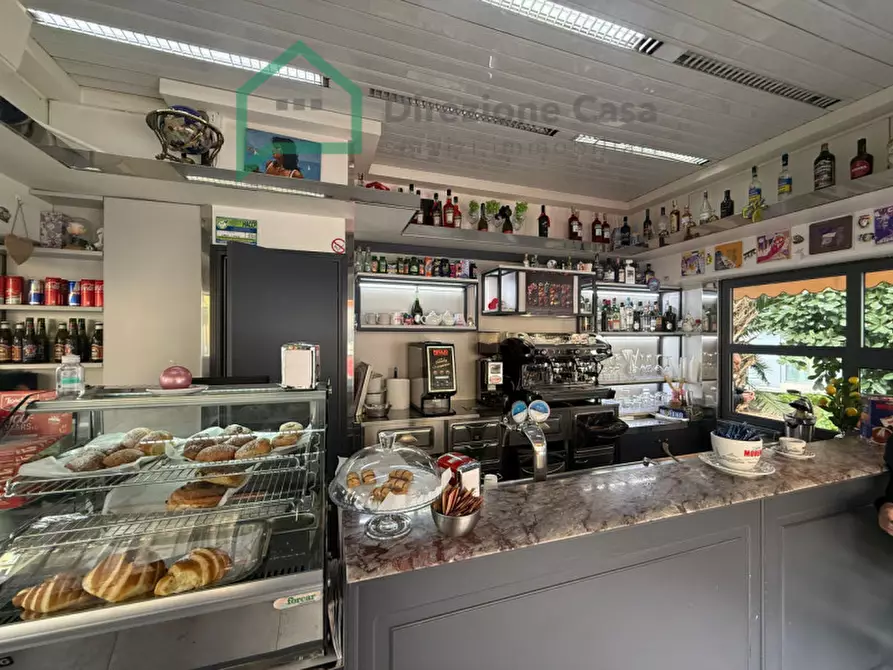 Immagine 26 di Attività commerciale in vendita  in Strettola Sant'Anna alle Paludi a Napoli