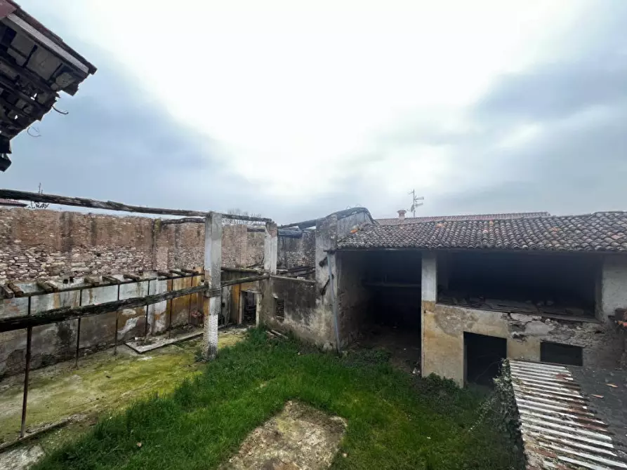 Immagine 3 di Rustico / casale in vendita  in Mazzano località Due Porte a Mazzano