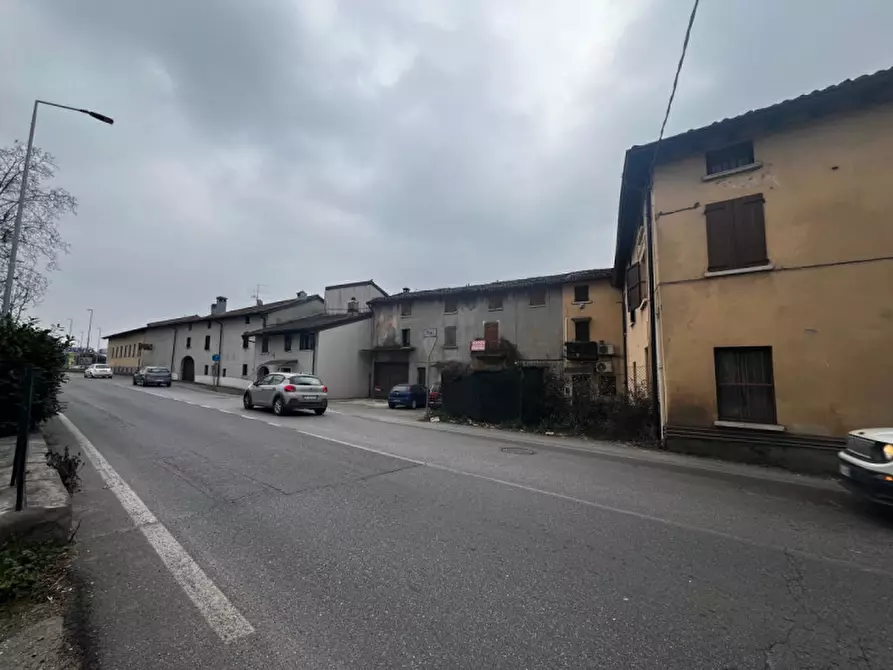 Immagine 6 di Rustico / casale in vendita  in Mazzano località Due Porte a Mazzano