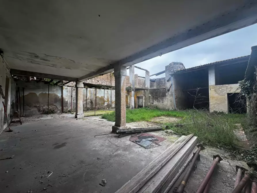 Immagine 10 di Rustico / casale in vendita  in Mazzano località Due Porte a Mazzano