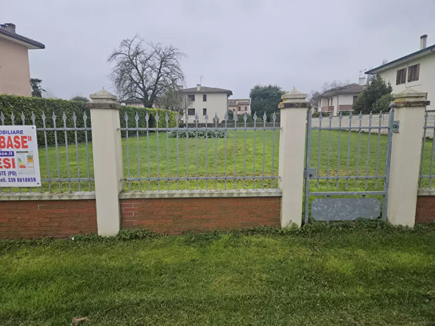Immagine 3 di Terreno in vendita  in via Roma a Megliadino San Vitale