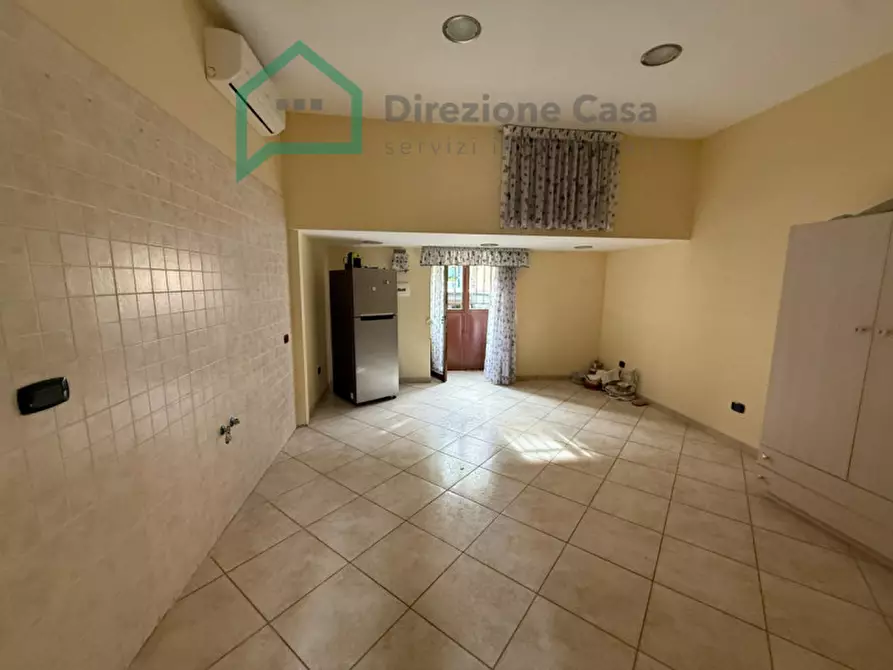 Immagine 2 di Appartamento in vendita  in Via G. Vitagliano a Napoli