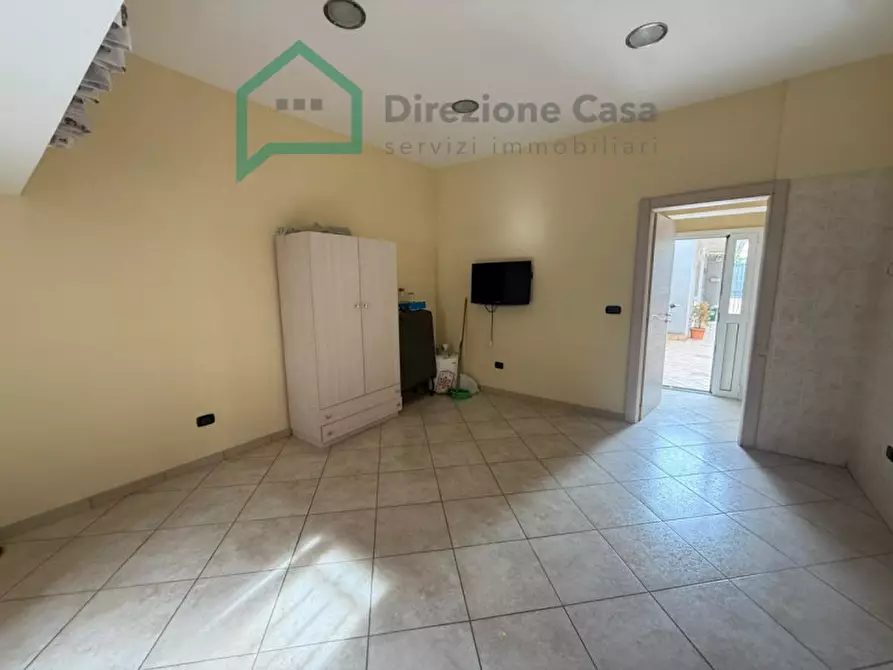 Immagine 3 di Appartamento in vendita  in Via G. Vitagliano a Napoli