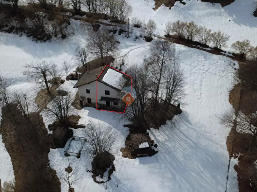 Immagine 2 di Casa bifamiliare in vendita  in Strada Provinciale del Monte Baldo a Brentonico