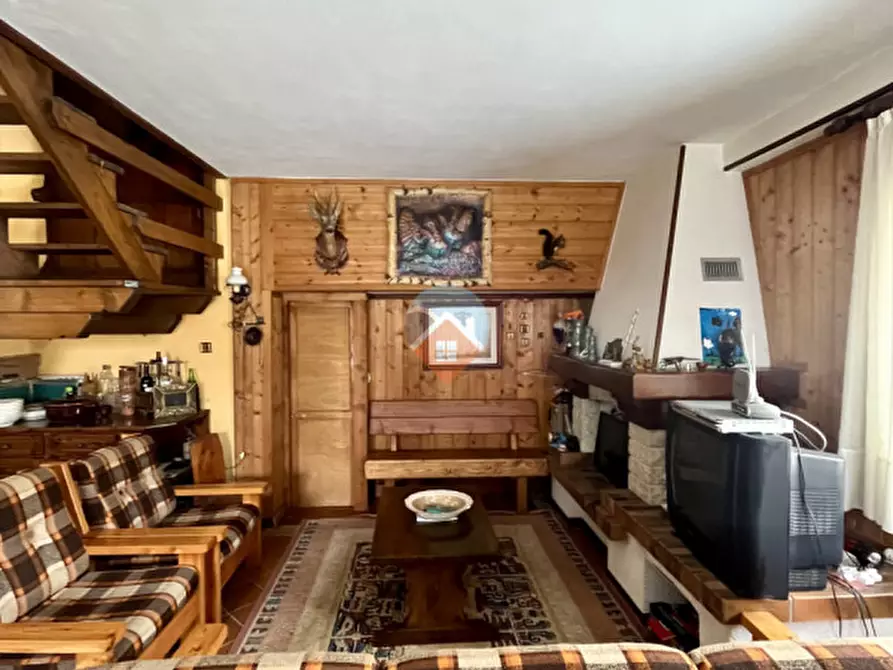 Immagine 10 di Casa bifamiliare in vendita  in Strada Provinciale del Monte Baldo a Brentonico