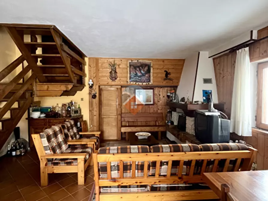 Immagine 11 di Casa bifamiliare in vendita  in Strada Provinciale del Monte Baldo a Brentonico