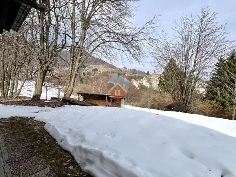 Immagine 35 di Casa bifamiliare in vendita  in Strada Provinciale del Monte Baldo a Brentonico