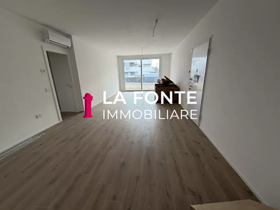 Immagine 3 di Appartamento in vendita  in Via Capeleo a Stra