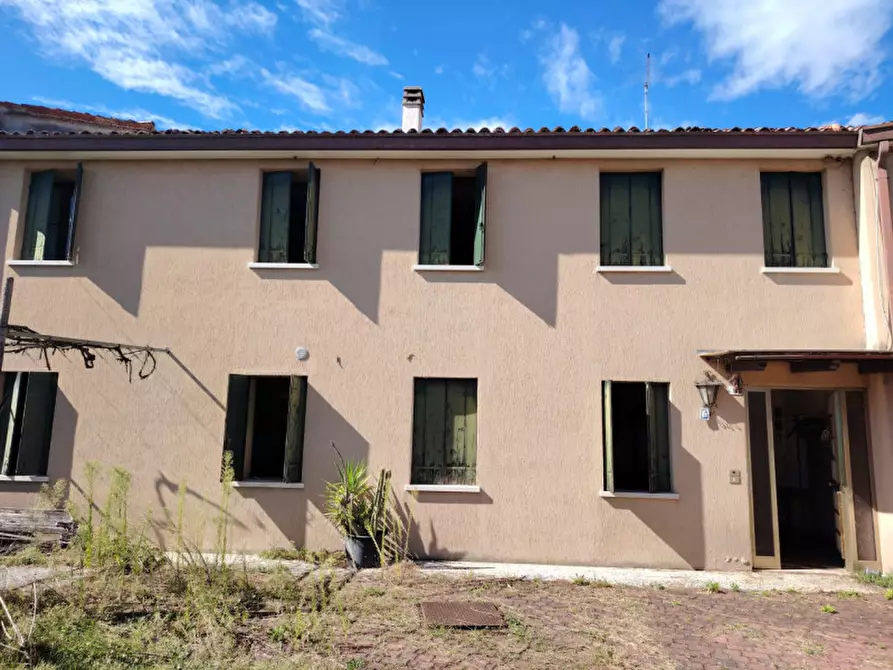 Immagine 1 di Casa indipendente in vendita  a Pieve Del Grappa