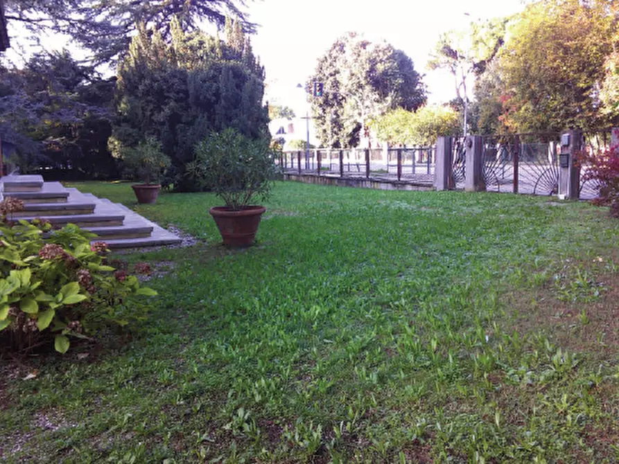 Immagine 5 di Appartamento in vendita  in Via Terraglio, 41 a Treviso