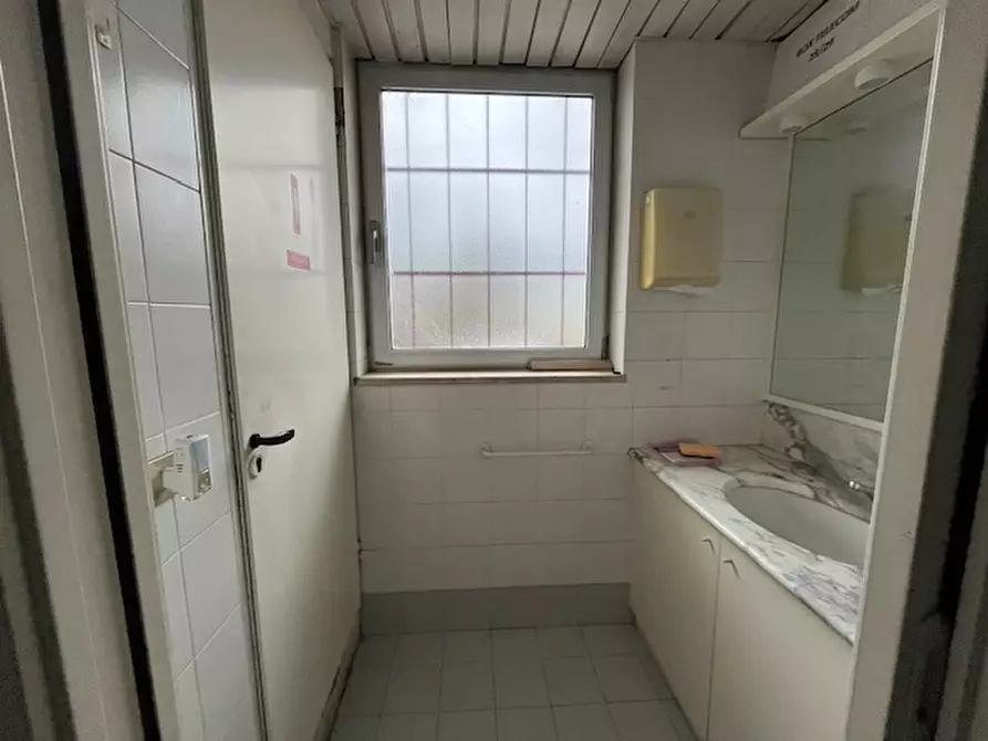 Immagine 10 di Capannone industriale in affitto  in Via A. Gramsci, 2 a Cornedo Vicentino