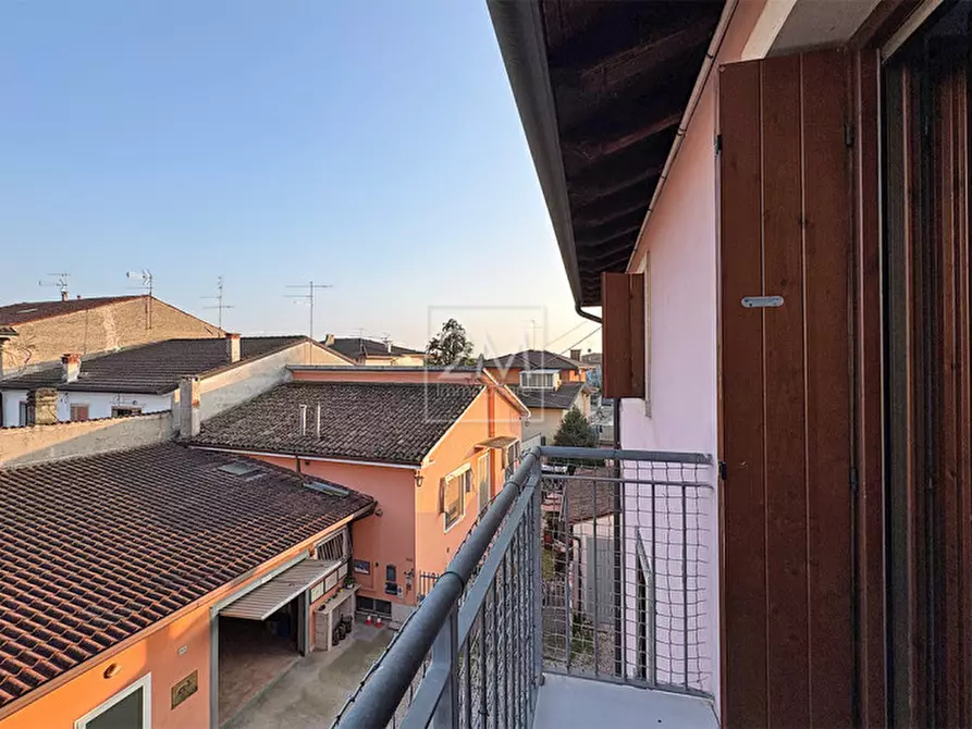 Immagine 10 di Appartamento in vendita  in Via Regina Margherita a Mozzecane