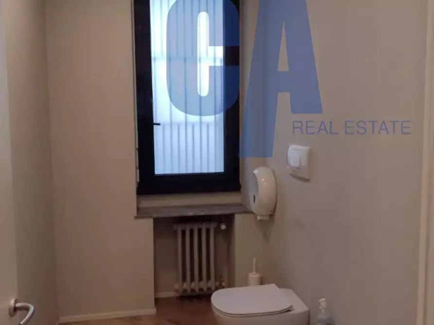 Immagine 10 di Ufficio in affitto  in PIAZZA DIAZ ARMANDO a Milano