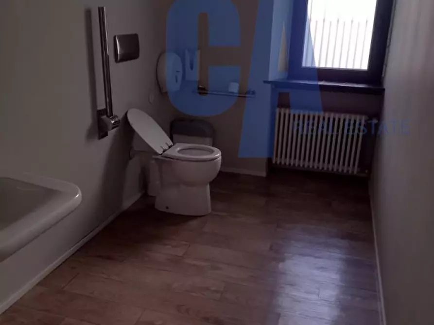 Immagine 17 di Ufficio in affitto  in PIAZZA DIAZ ARMANDO a Milano