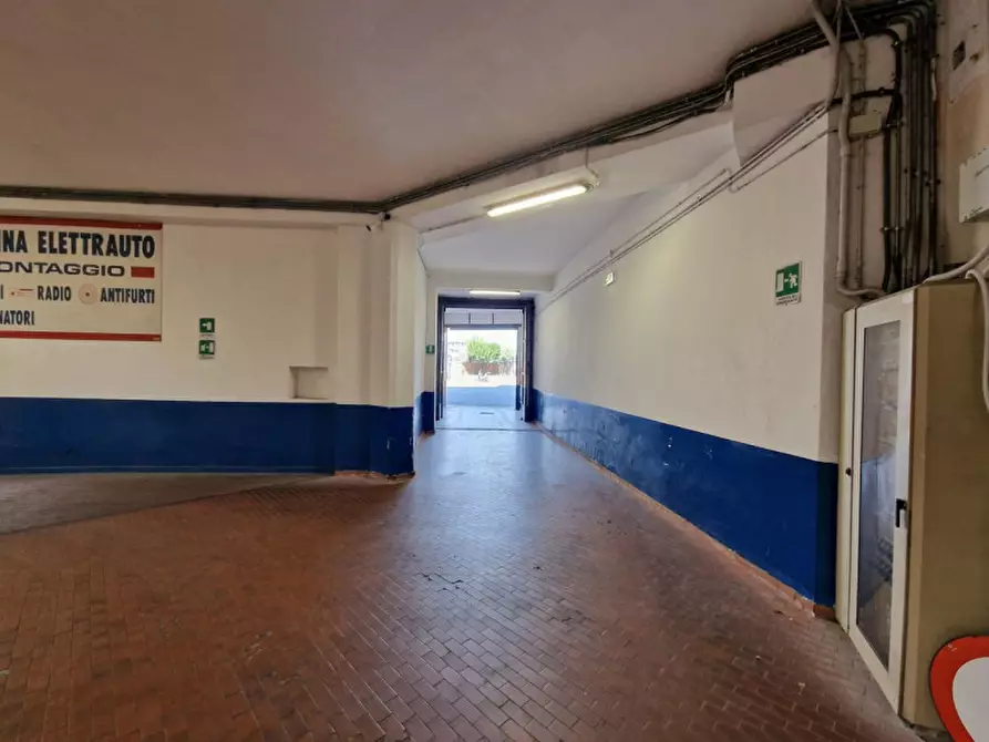 Immagine 6 di Posto auto in vendita  in Via Pietramellara, N. 27/A a Bologna