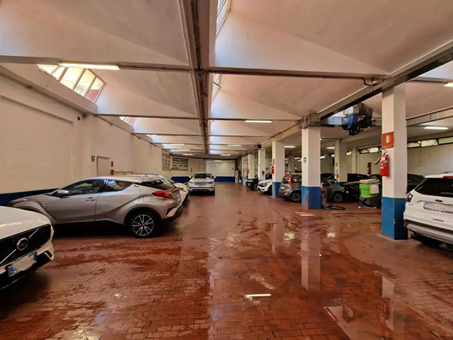 Immagine 12 di Posto auto in vendita  in Via Pietramellara, N. 27/A a Bologna