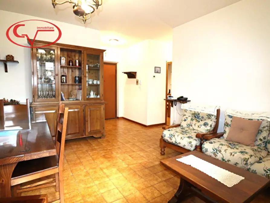 Immagine 3 di Appartamento in vendita  in Via Amendola a Montevarchi