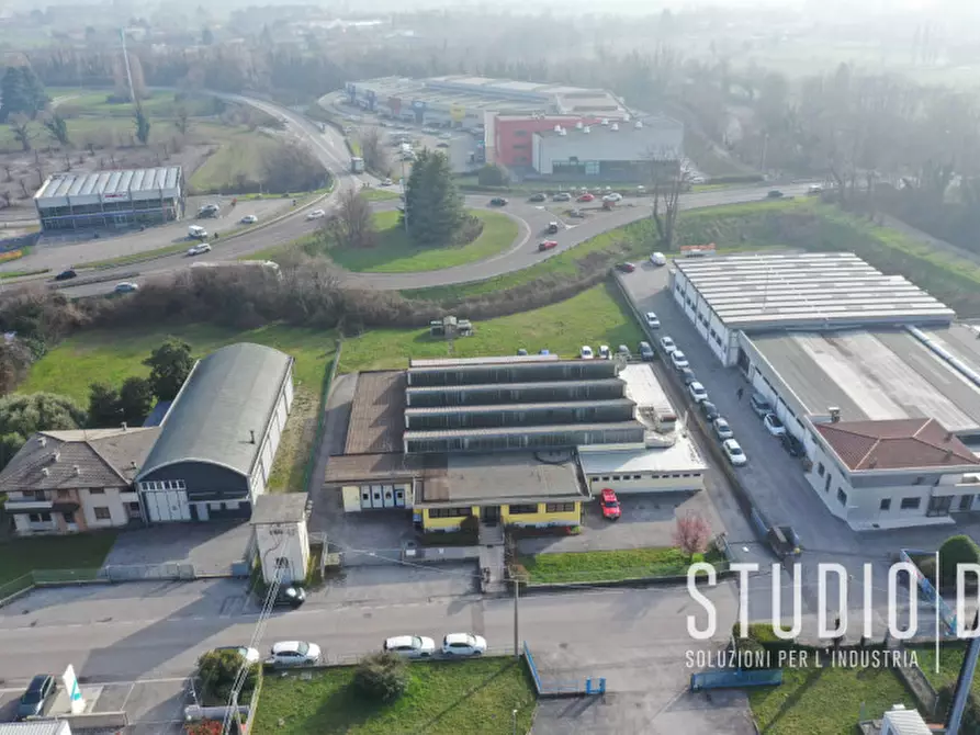 Immagine 1 di Capannone industriale in vendita  a Schio