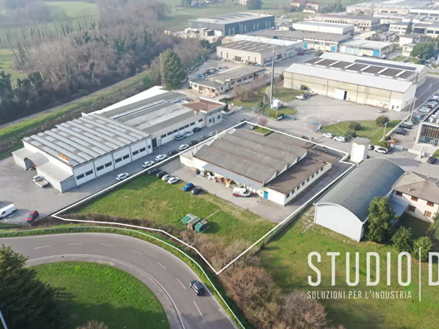 Immagine 3 di Capannone industriale in vendita  a Schio