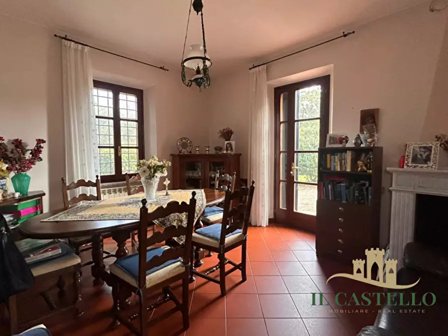 Immagine 11 di Villa in vendita  a Castiglione Del Lago