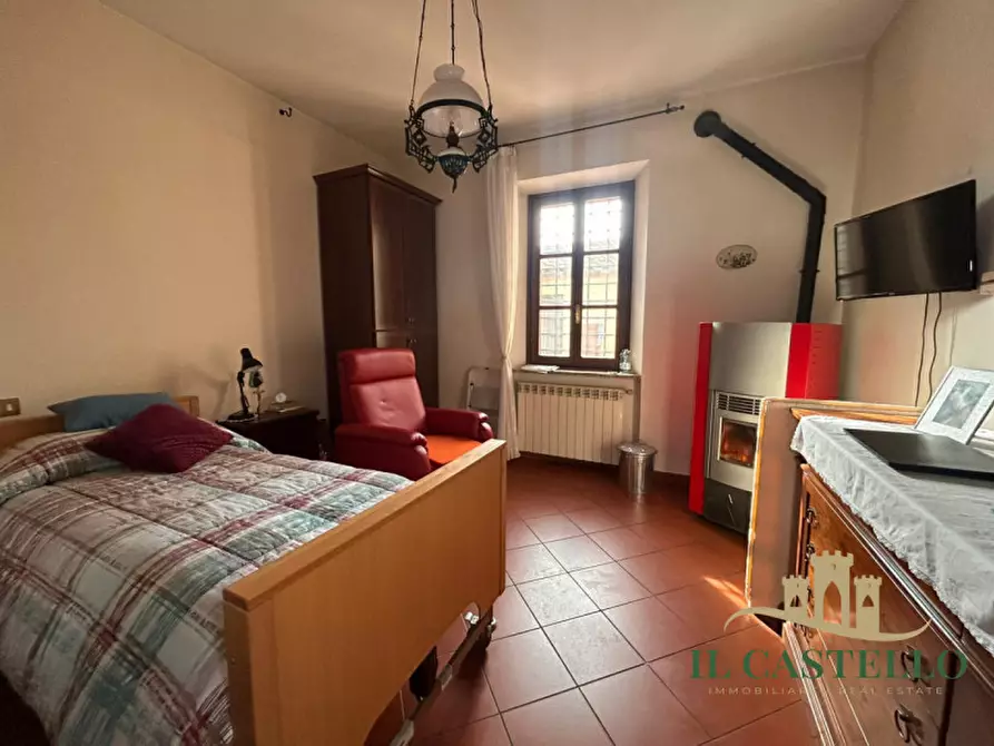 Immagine 13 di Villa in vendita  a Castiglione Del Lago