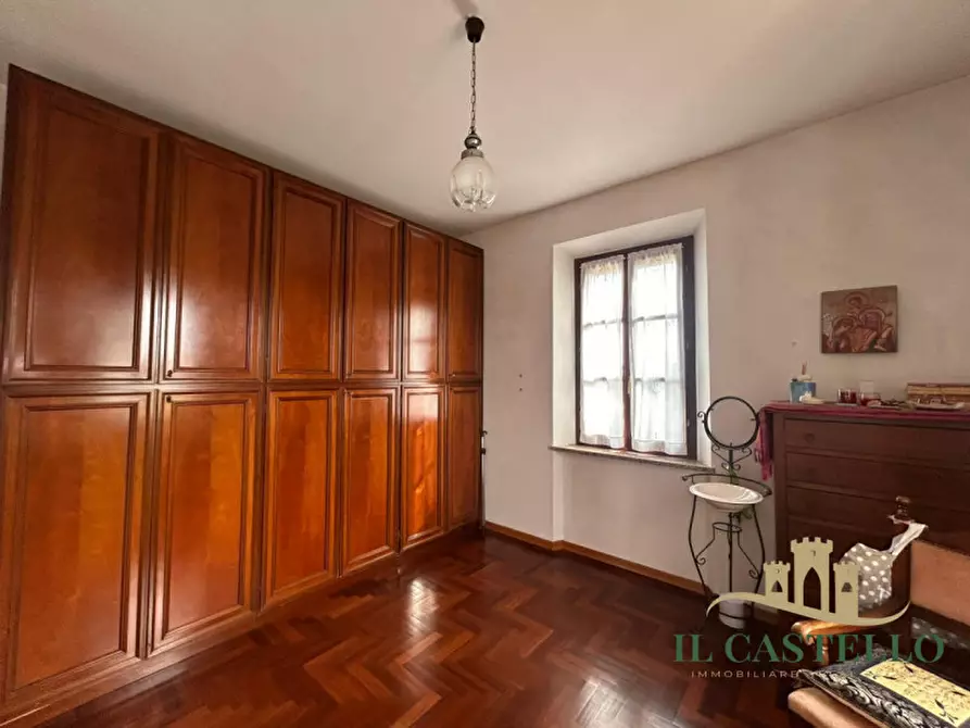 Immagine 18 di Villa in vendita  a Castiglione Del Lago