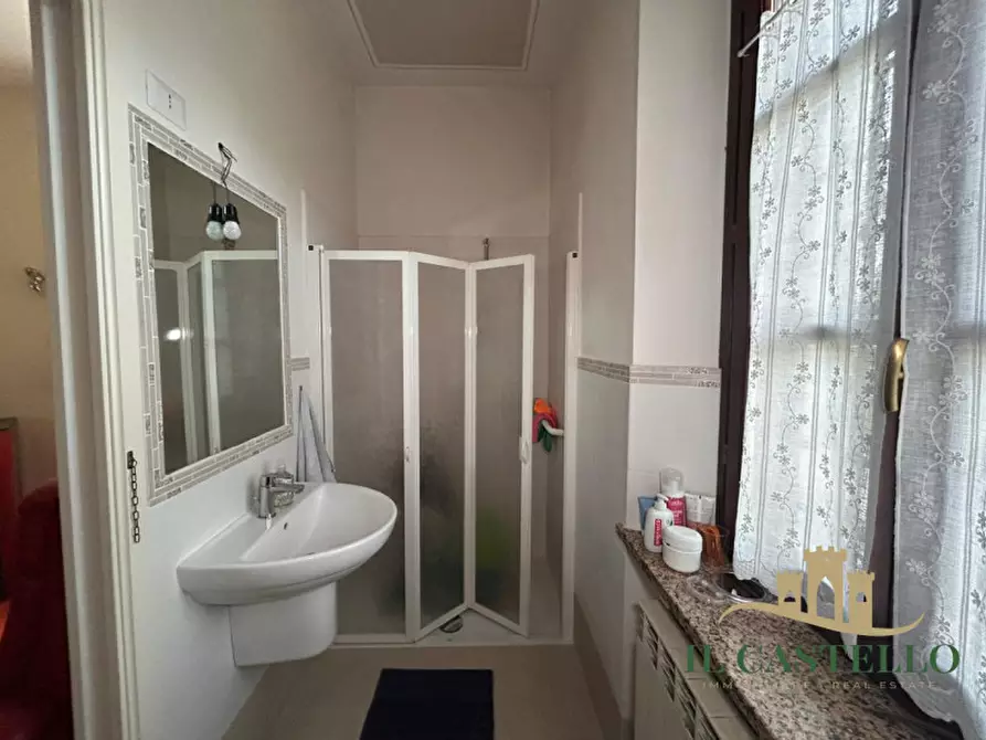 Immagine 26 di Villa in vendita  a Castiglione Del Lago