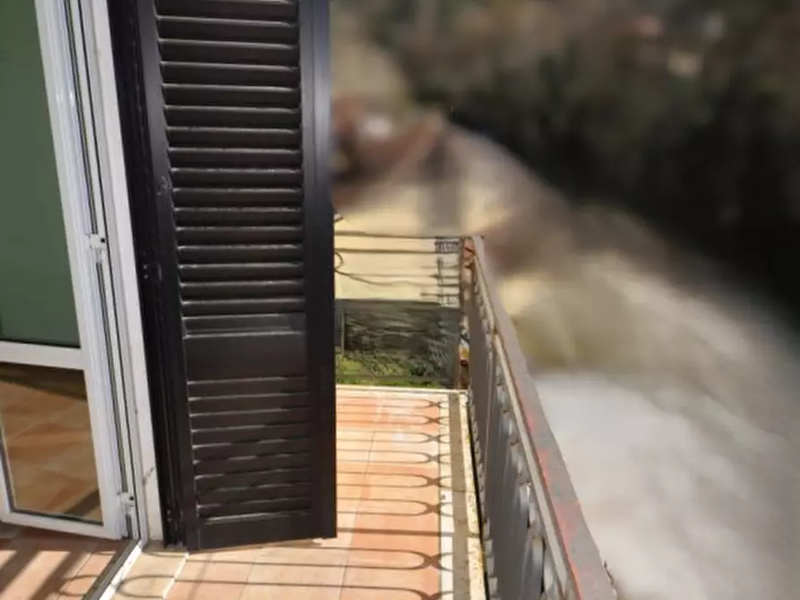 Immagine 5 di Appartamento in vendita  in Via Roma a Loro Ciuffenna
