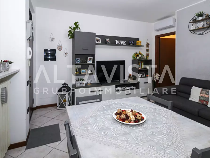 Immagine 2 di Appartamento in vendita  in Via Fossadone a Castiglione Delle Stiviere