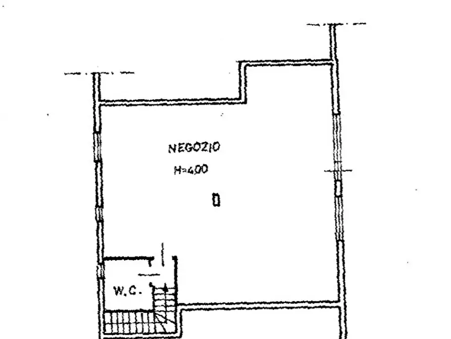 Immagine 23 di Negozio in vendita  in via valpantena, 18 a Verona