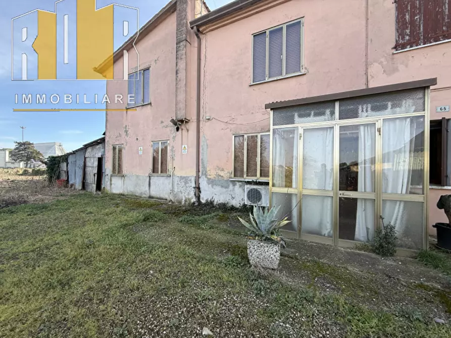 Immagine 2 di Casa trifamiliare in vendita  in Via Dante Alighieri a Pontelongo