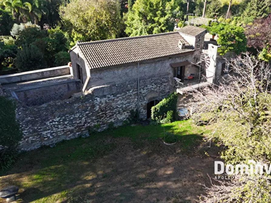 Immagine 6 di Palazzo in vendita  in Via Appia Antica a Roma