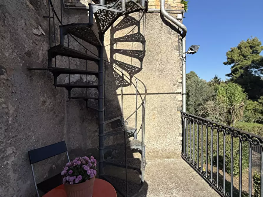 Immagine 15 di Palazzo in vendita  in Via Appia Antica a Roma