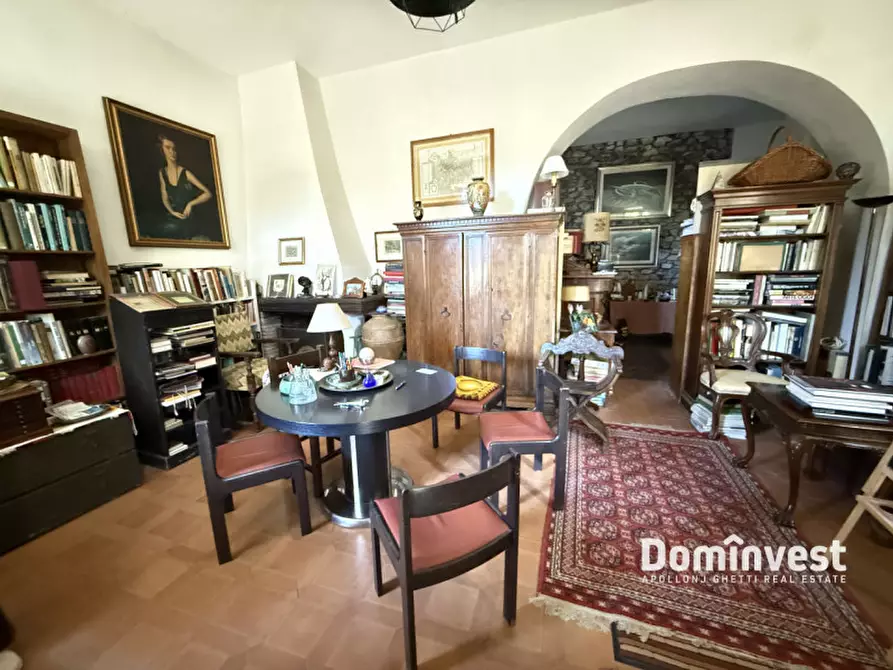 Immagine 17 di Palazzo in vendita  in Via Appia Antica a Roma