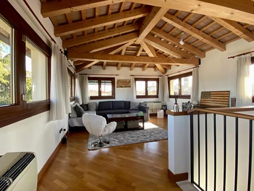 Immagine 1 di Appartamento in vendita  in Contra' Motton San Lorenzo a Vicenza