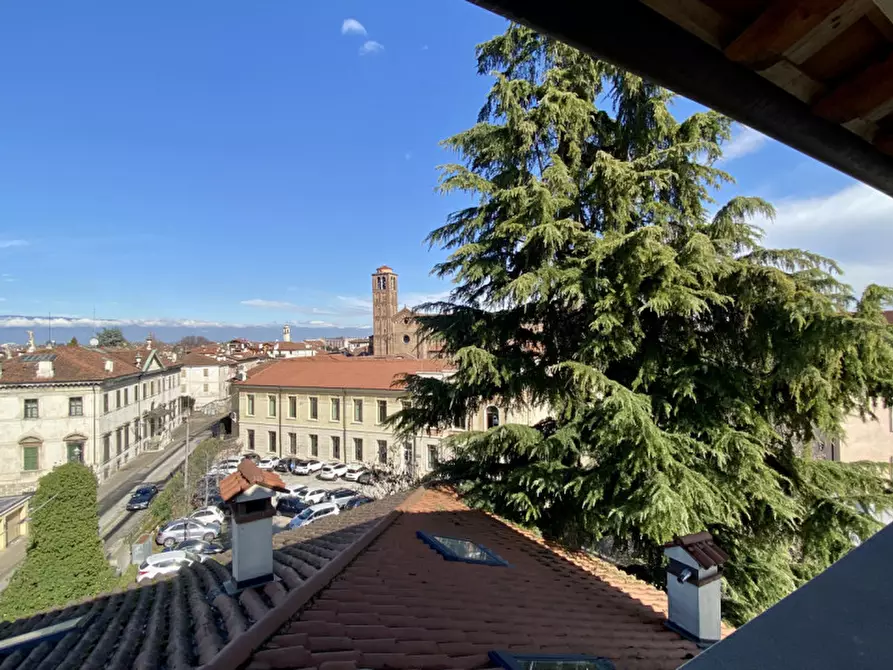 Immagine 25 di Appartamento in vendita  in Contra' Motton San Lorenzo a Vicenza